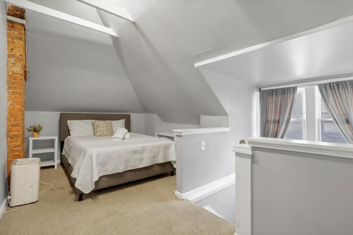 Housepitality - Harrison Mansion - Great Location Ferienhaus