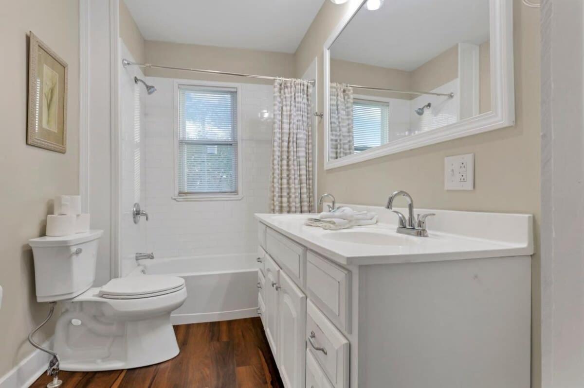 Housepitality - Harrison Mansion - Great Location Ferienhaus